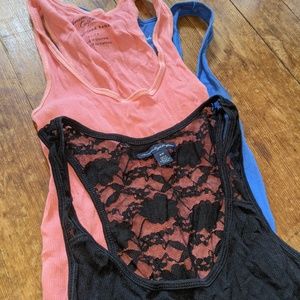 AE Assorted Casual Tank Top Bundle XS/S